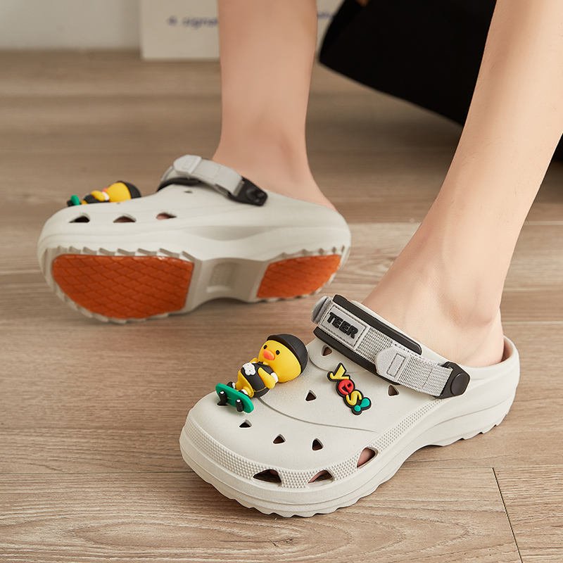 OEM Logo Custom 2024 High Quality EVA Summer Clogs Breathable Non-slip Garden Sandals Clogs for Men